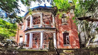 探索荒廢百年紅磚大宅 Exploring Deserted Century-old Red-brick Mansion