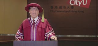 城大網上畢業禮 郭位勉勵學生：志存高遠，廣交朋友，獨立思考