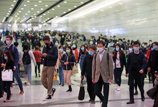 美國脫下口罩 香港追求「清零」