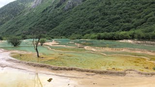 在川西為《兩山論》鼓掌