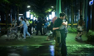 【華影國際提供】林柏宏與宋芸樺在《96分鐘》中飾演共患難的夫妻，情感流露真摯動人。