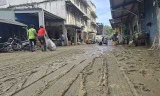 宜蘭蘇澳淹水消退　民眾整理家園（3）