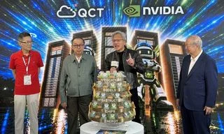 黃仁勳造訪電腦展　雲達準備AI五層蛋糕接待