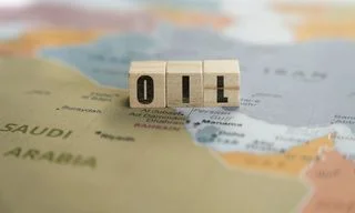 7 中東石油 shutterstock_2754792211