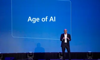 2024年微軟宣布，將投資22億美元，擴建當地雲端與人工智慧（AI）基礎設施。執行長薩蒂亞（Satya Nadella）於同年出席馬來西亞吉隆坡會議，盼與馬來西亞政府合作設立國家級AI中心，深化在東南亞的技術布局。