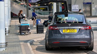 網約車從嚴規管 業界市民都成輸家