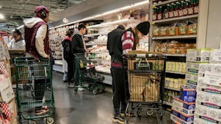 美國關稅戰禍延當地基層