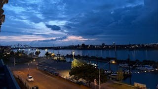 瓦爾河畔的蜘蛛妹妹 瓦爾河畔的蜘蛛妹妹