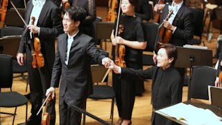 小提琴家林品任重臨與小交演繹熱門的長青單篇樂曲