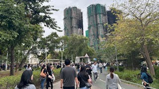 災後港人反應 世界刮目相看 災後港人反應 世界刮目相看