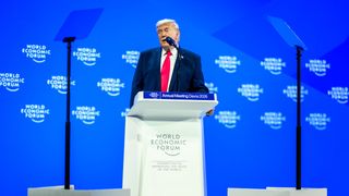 狂人急功近利 中期選舉頹勢現