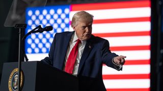 美國陷入爆發內戰邊緣