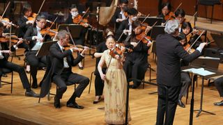 小提琴家宓多里與香港小交響樂團於宏福苑火災後的演出