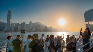 超越地產周期：香港經濟需要重構投資模式