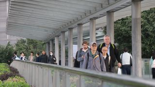 最低工資害苦窮苦青年 最低工資害苦窮苦青年