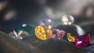 從珠寶色 談生活美學