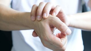 彈弓手和媽媽手有什麼區別? 彈弓手和媽媽手有什麼區別?