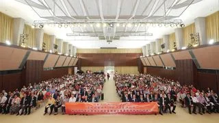 香港僑界舉行學習貫徹全國兩會精神分享會暨優秀義工頒獎禮