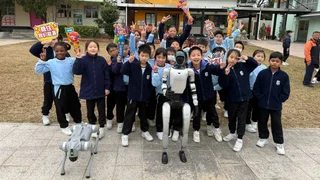 從機械人追趕野豬到機械人走進課室