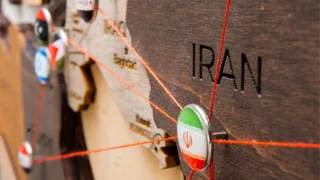 在課堂上討論美以伊戰爭