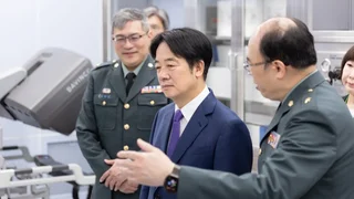 高高舉起、輕輕放下的台灣問題