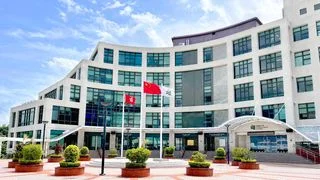 十年躍進 邁向「教育未來」 香港教育大學正名十周年──發展與新機遇 十年躍進 邁向「教育未來」 香港教育大學正名十周年──發展與新機遇