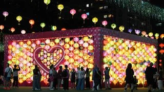 今年中秋的聚會特色 今年中秋的聚會特色
