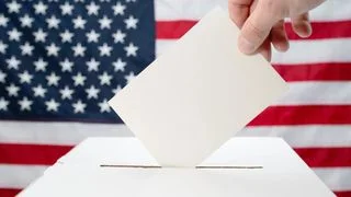 美式民主選舉是赤裸裸的賄選