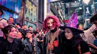 接鬼吸客賺人錢魑魅魍魎鬼橫行