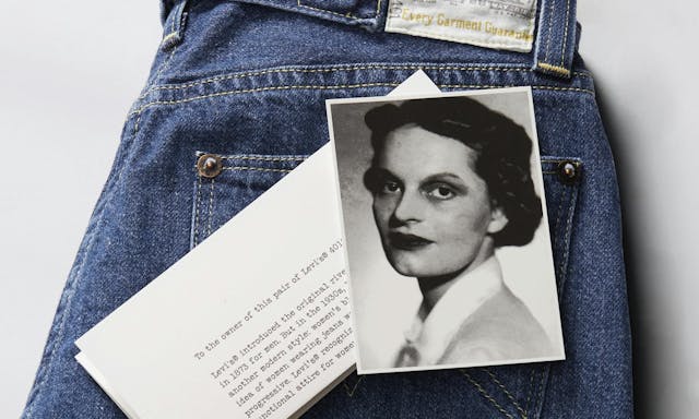 歷史檔案庫中最早的女性牛仔褲：Levi's 原創復刻支線推出百年前的Lot 401褲款