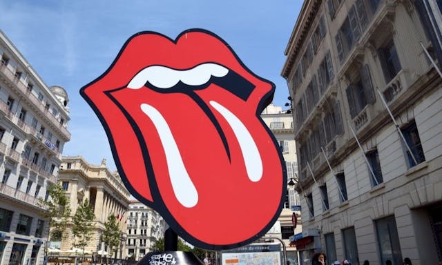 舌頭與拉鍊，就如同搖滾的性感躁動與垂涎欲滴：滾石樂團的舌頭是誰的？