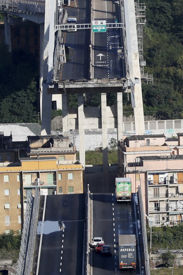 斷橋 ミネアポリス高速道路崩落事故 - Wikipedia