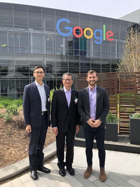 在三藩市與Google代表就人工智能、深度學習和智慧城市的推動和研發互相交流。