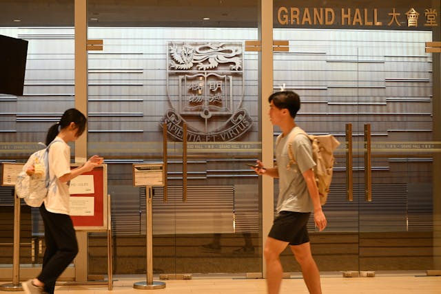 香港大學校務委員會原擬今日召開特別會議，據了解，會議會處理涉及校長張翔的多項投訴。（灼見名家圖片）