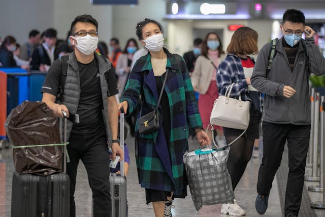 梁振英鼓勵香港人去了解橫琴、前海的經濟發展情況、社會發展水準，然後思考下自己事業發展的機遇。（亞新社）