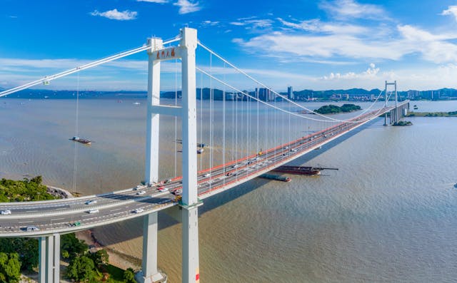 虎門大橋是連接東莞市虎門鎮和廣州市南沙區的大型懸索橋。（Shutterstock）