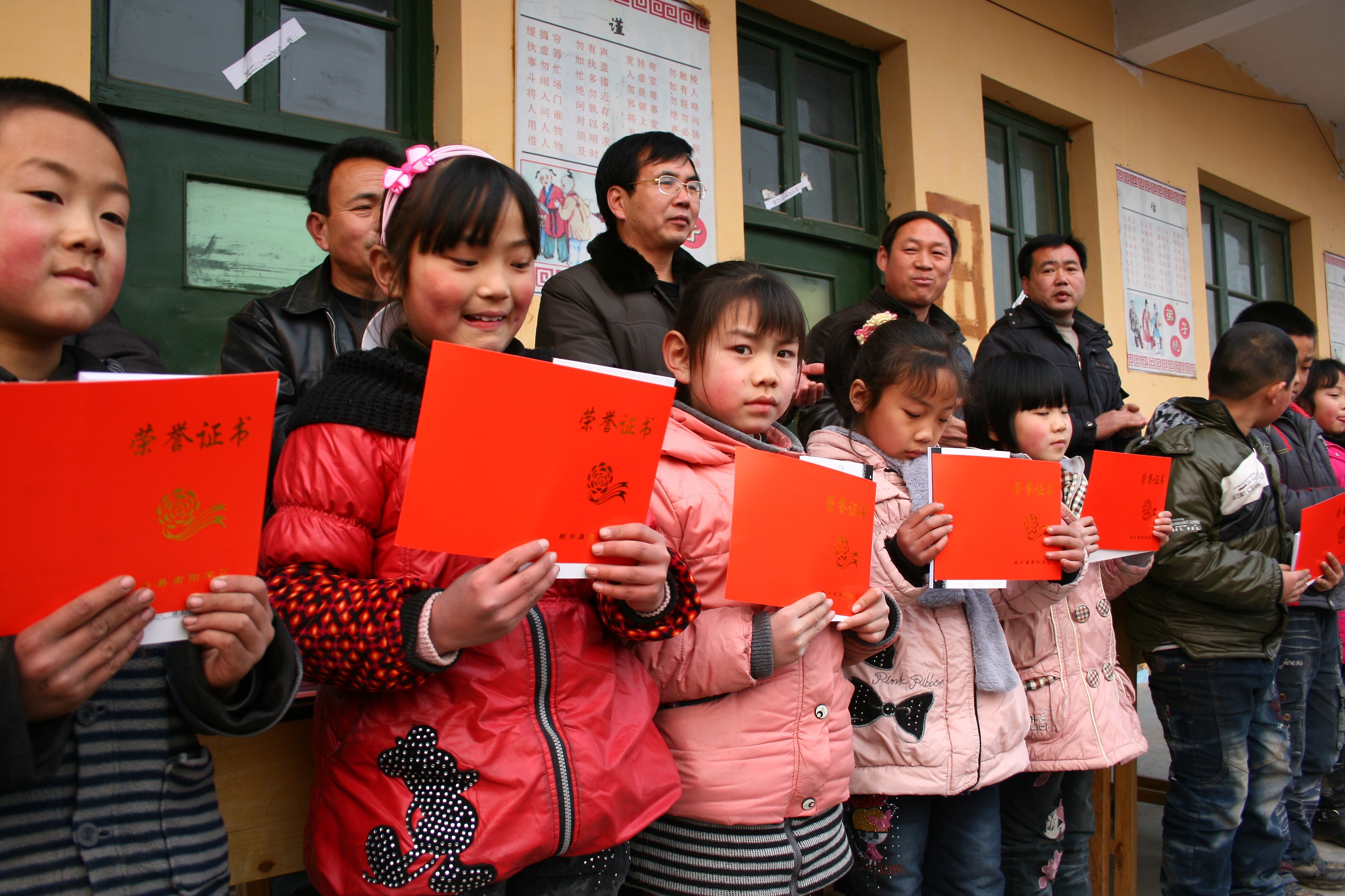 農民覺得送孩子上學，理所當然。（Shutterstock）