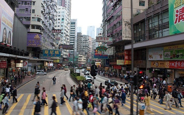 香港的樓價下跌，主要是因為投資信心不足，而非負擔能力下降。（Wikimedia Commons）