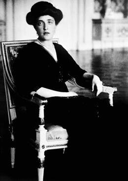 Adele Bloch-Bauer，攝於1910年。（網絡圖片）