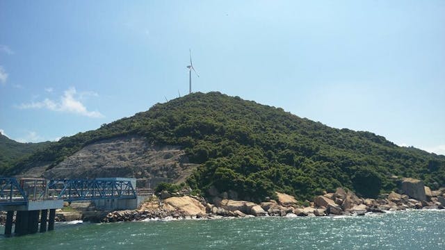 桂山島位於香港大嶼山以南約3海里處，屬於珠海市海域。（網絡圖片）