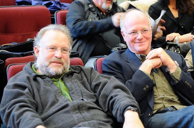 2010年Ben and Jerry&rsquo;s公司兩位創始人Jerry Greenfield（左）和Ben Cohen（右）。（Wikipedia Commons）