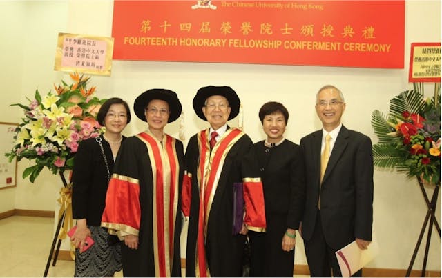 蔡伯勵獲香港中文大學頒授榮譽院士。（香港中文大學圖片）