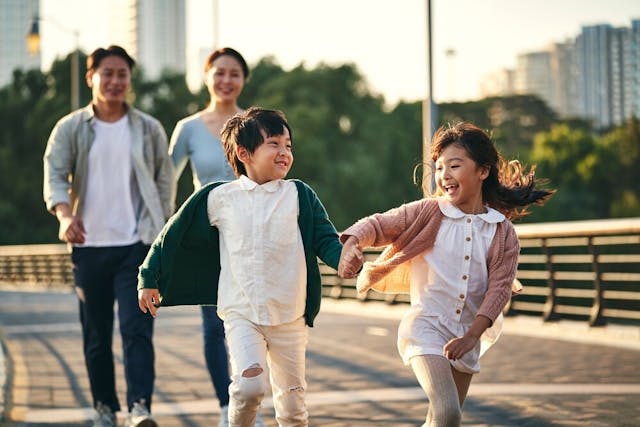 中國也已經放寬了生育政策，以應對人口老齡化的挑戰。（Shutterstock）