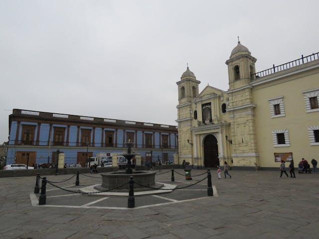 圖二十一、聖方濟各聖殿與修院（Saint Francis Monastery）