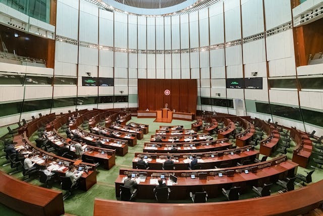 完善選舉制度之後，選出由真正有能力的真誠愛國者組成的治港團隊，是大勢所趨。（立法會圖片）