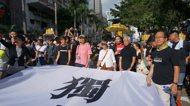 多位民主派人士牽頭遊行。（灼見名家圖片）