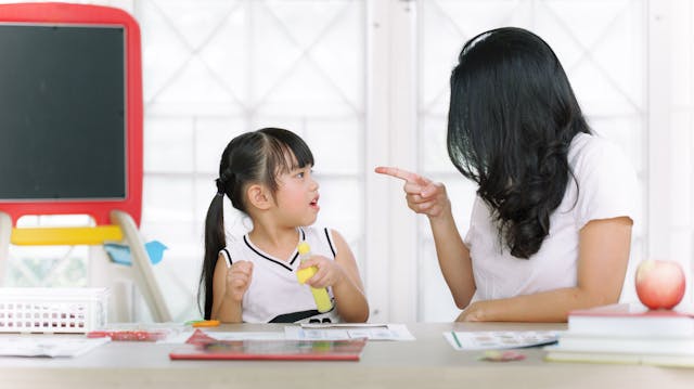 「虎媽」的現象，超越了一般工業社會家長對教育的功利主義。（Shutterstock）