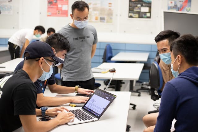 內地到香港念本科的，可以說是外地學生的大多數。疫情之下，更是如此。（Shutterstock）