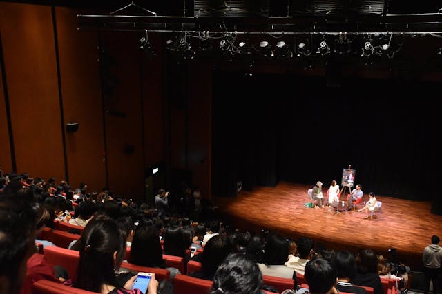 有觀眾關心阿米爾汗在影視製作、社會公益的下一步是什麼。（Chong Yuet Ming Cultural Centre Facebook圖片）