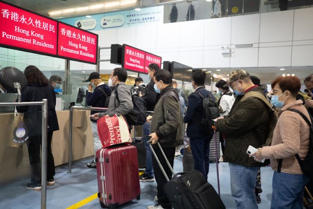 1997年香港回歸是國際大事，令香港成為亞洲最引人入勝的旅遊地點。（亞新社）